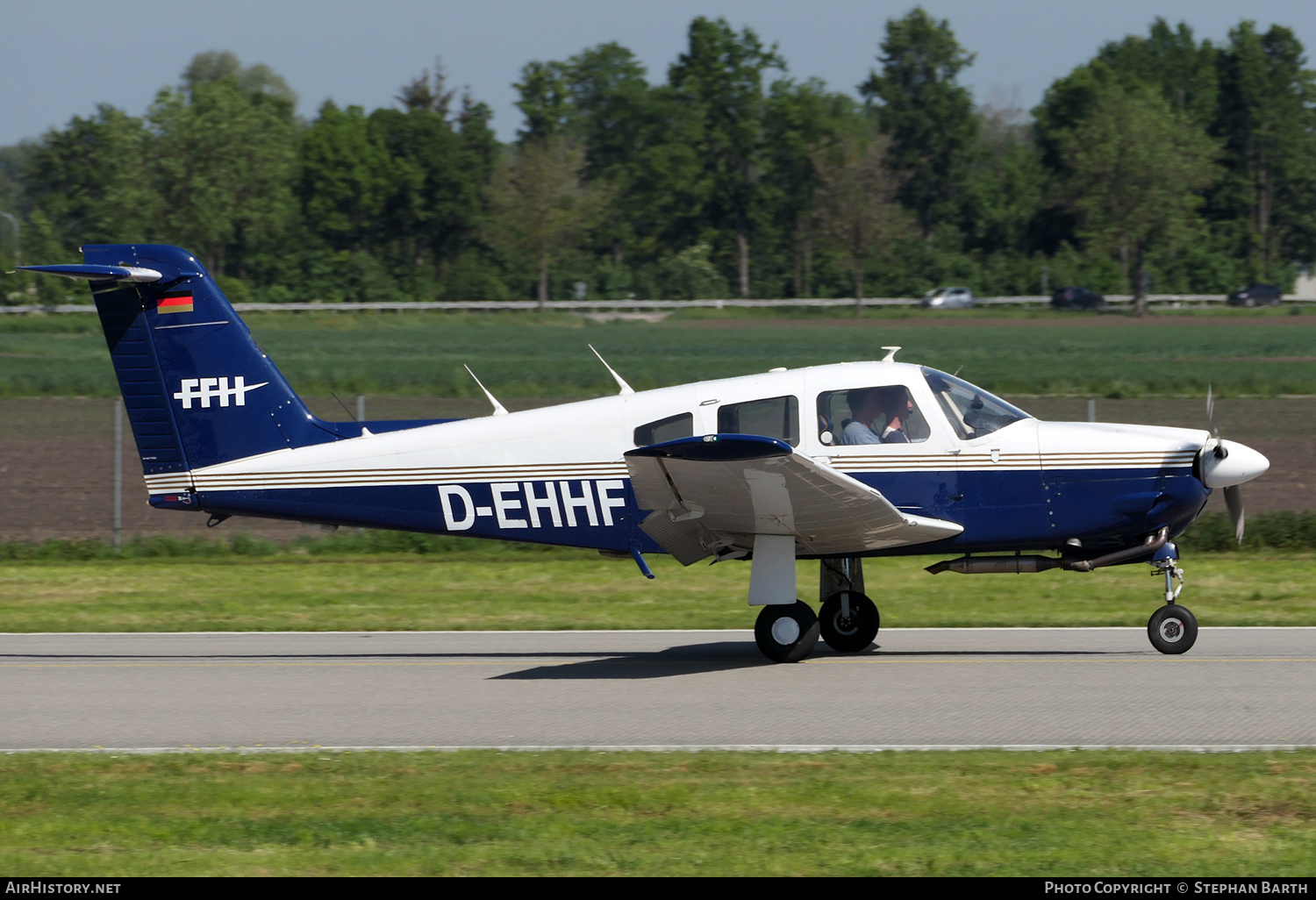 Aircraft Photo of D-EHHF | Piper PA-28RT-201T Turbo Arrow IV | FFH Aviation Training | AirHistory.net #688595