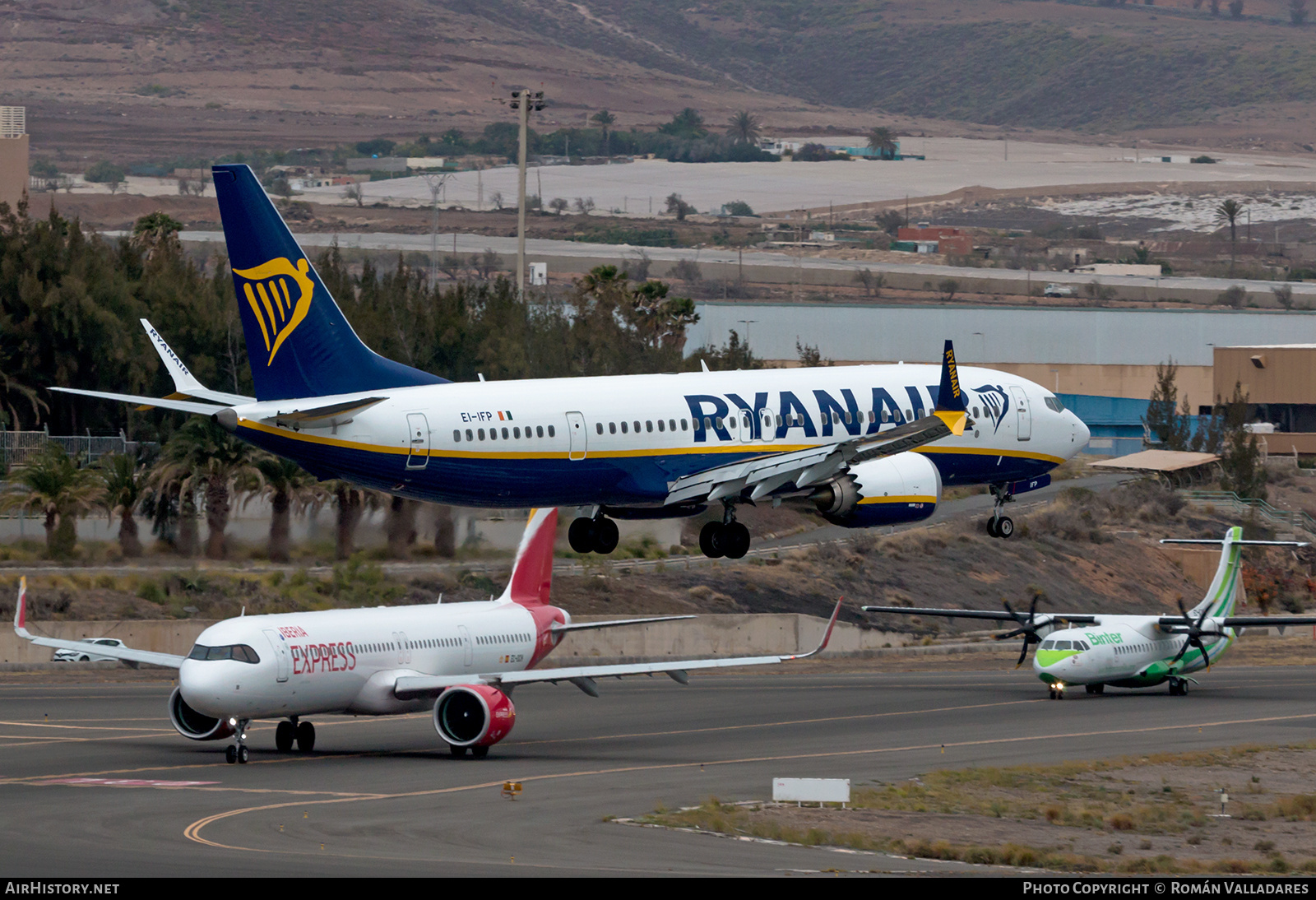 Aircraft Photo of EI-IFP | Boeing 737-8200 Max 200 | Ryanair | AirHistory.net #688599