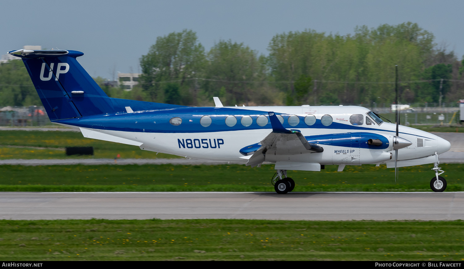 Aircraft Photo of N805UP | Beechcraft B300 King Air 350 | Wheels Up | AirHistory.net #688600
