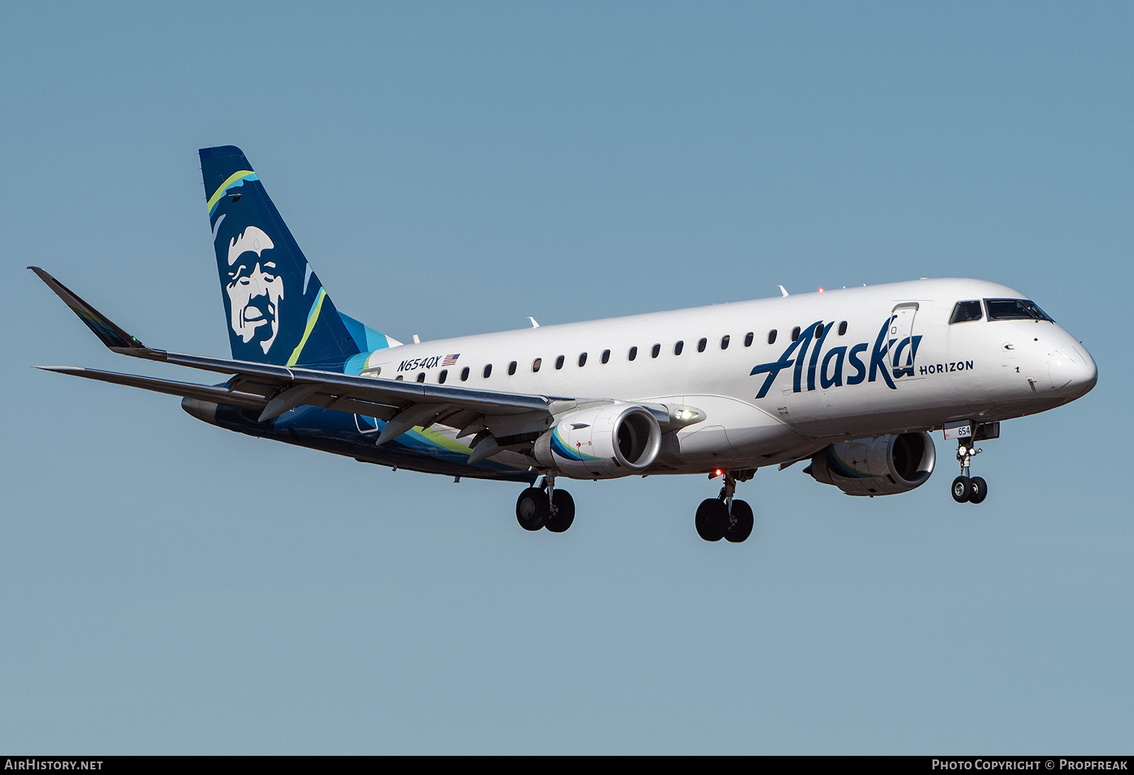 Aircraft Photo of N654QX | Embraer 175LR (ERJ-170-200LR) | Alaska Airlines | AirHistory.net #688607