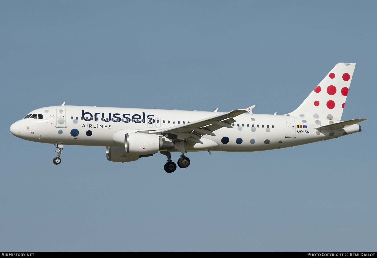 Aircraft Photo of OO-SNI | Airbus A320-214 | Brussels Airlines | AirHistory.net #688648