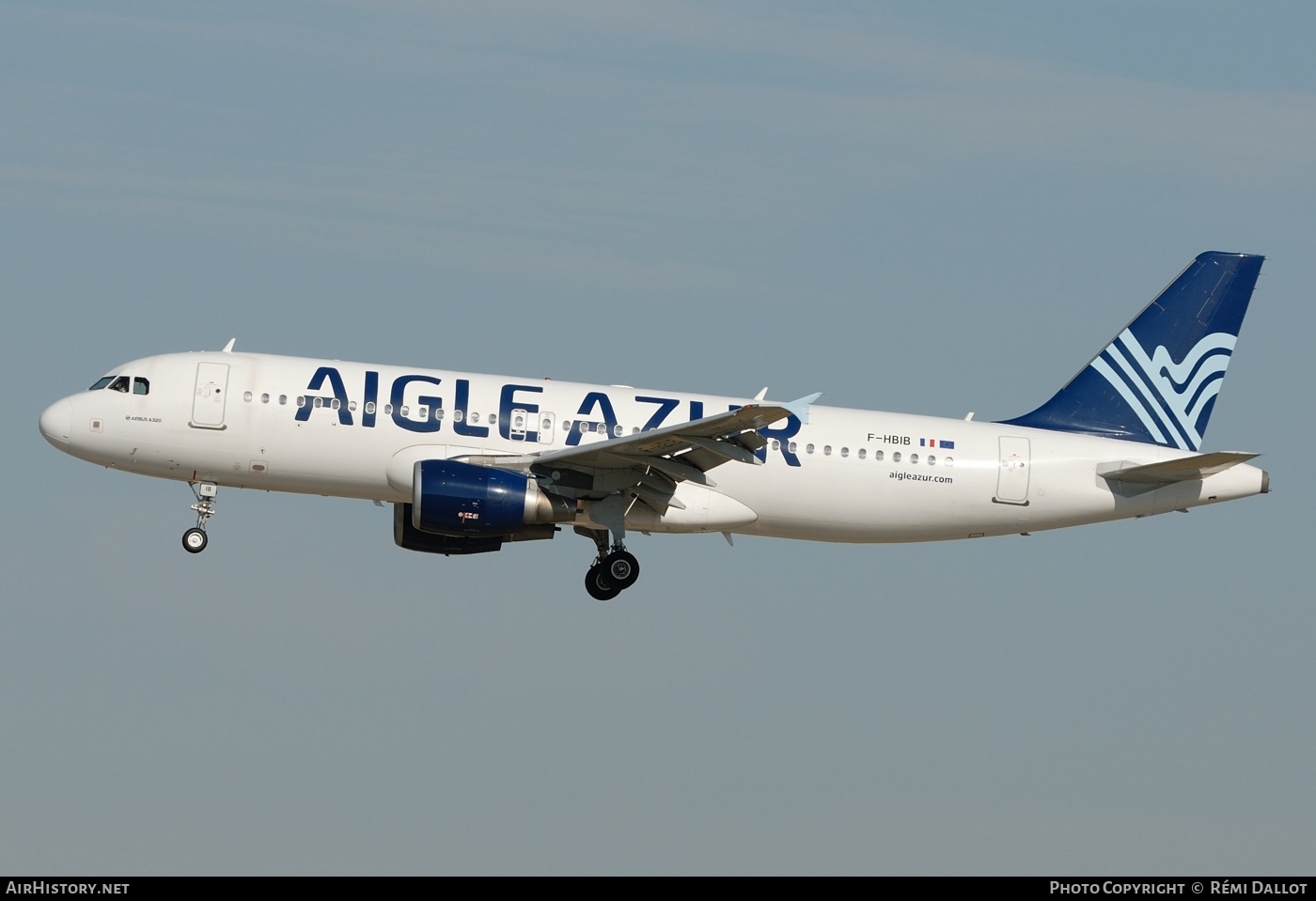 Aircraft Photo of F-HBIB | Airbus A320-214 | Aigle Azur | AirHistory.net #688807