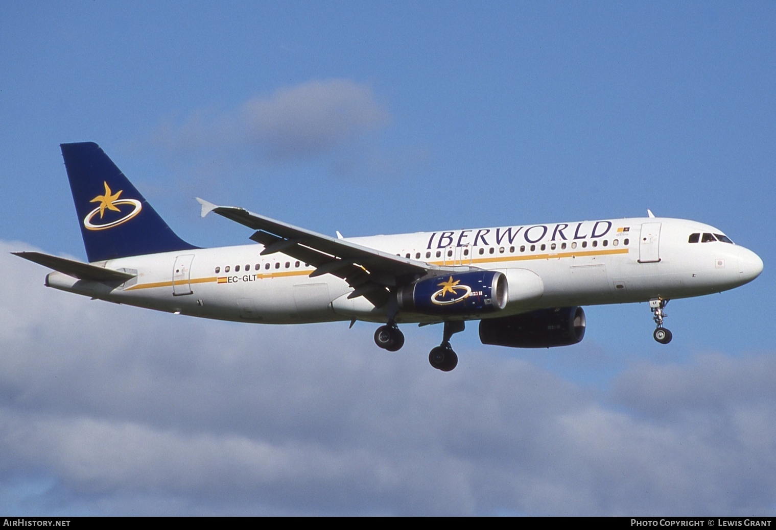 Aircraft Photo of EC-GLT | Airbus A320-231 | Iberworld Airlines | AirHistory.net #688931