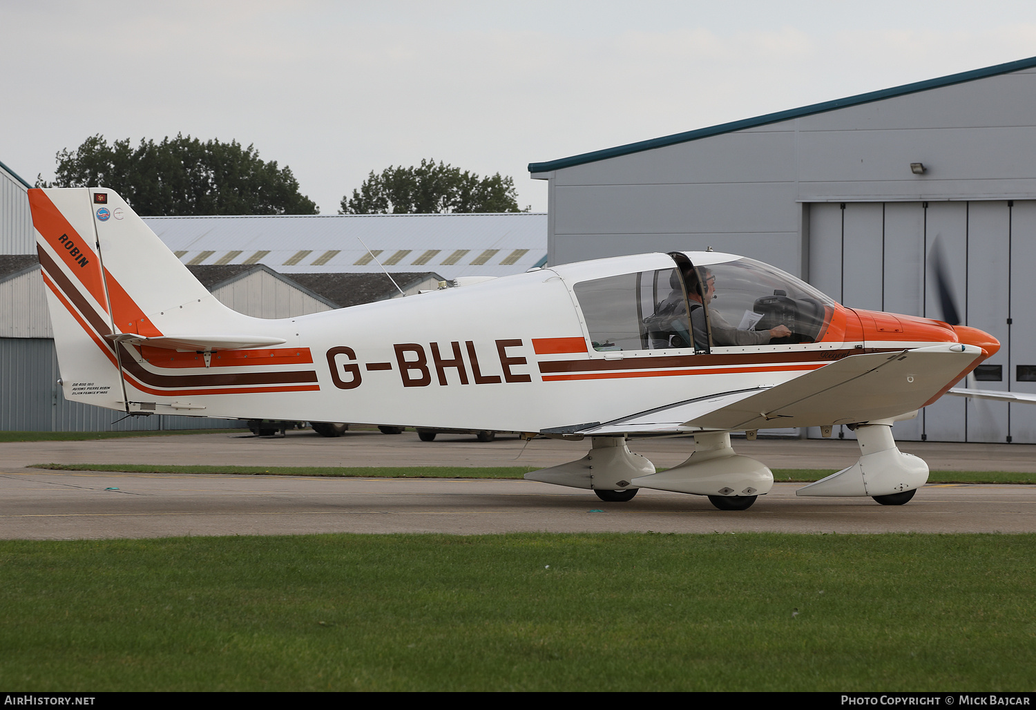 Aircraft Photo of G-BHLE | Robin DR-400-180 Regent | AirHistory.net #689011