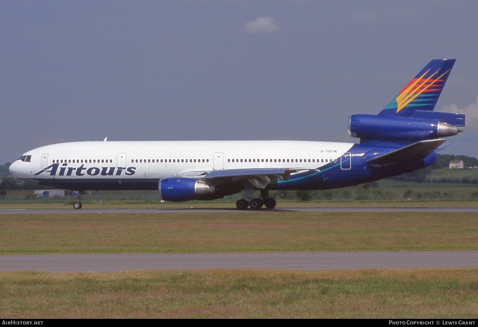 Aircraft Photo of G-TDTW | McDonnell Douglas DC-10-10 | Airtours International | AirHistory.net #689049