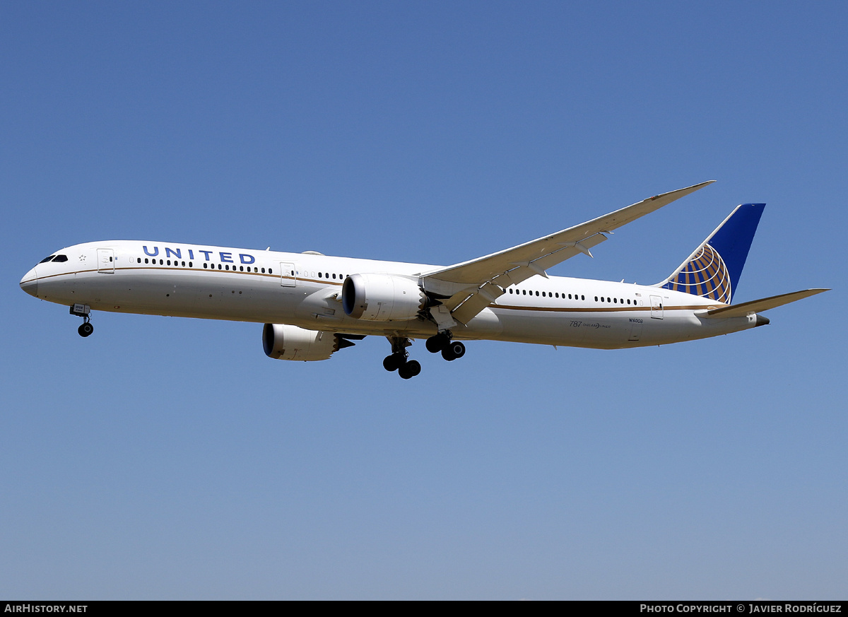 Aircraft Photo of N16008 | Boeing 787-10 Dreamliner | United Airlines | AirHistory.net #689058