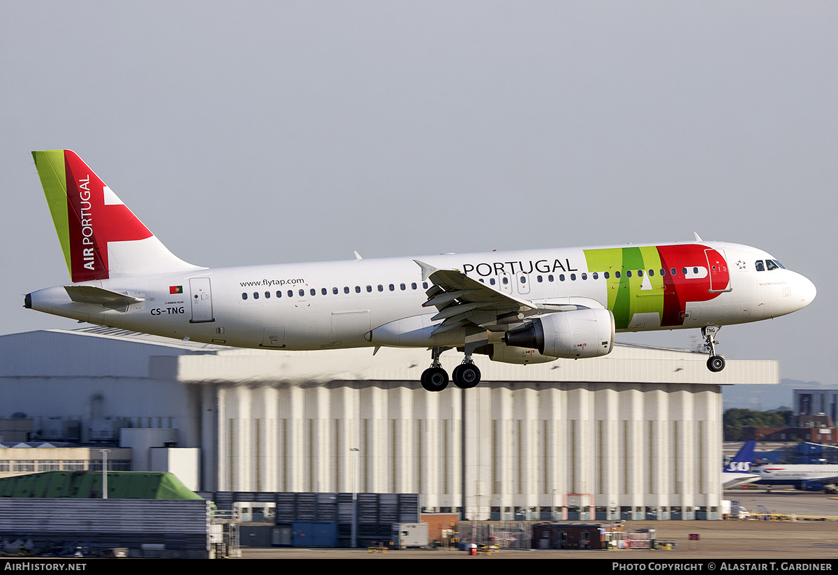 Aircraft Photo of CS-TNG | Airbus A320-214 | TAP Air Portugal | AirHistory.net #689225