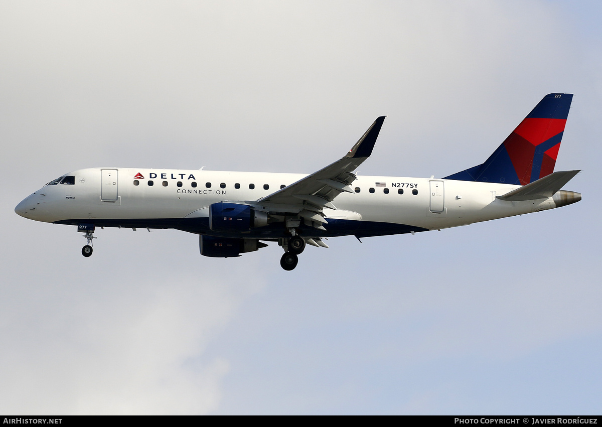 Aircraft Photo of N277SY | Embraer 175LR (ERJ-170-200LR) | Delta Connection | AirHistory.net #689382
