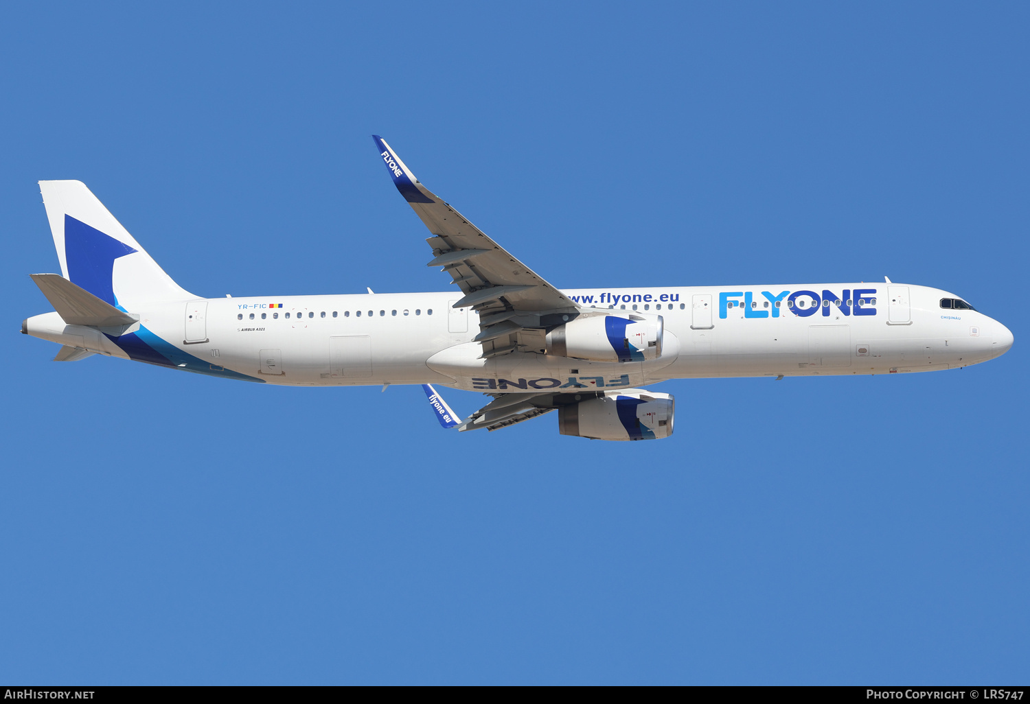 Aircraft Photo of YR-FIC | Airbus A321-231 | FlyOne | AirHistory.net #689526