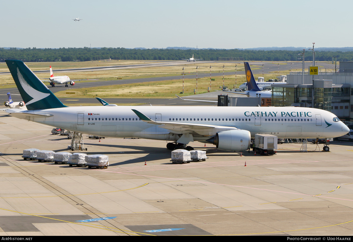 Aircraft Photo of B-LRE | Airbus A350-941 | Cathay Pacific Airways | AirHistory.net #689546