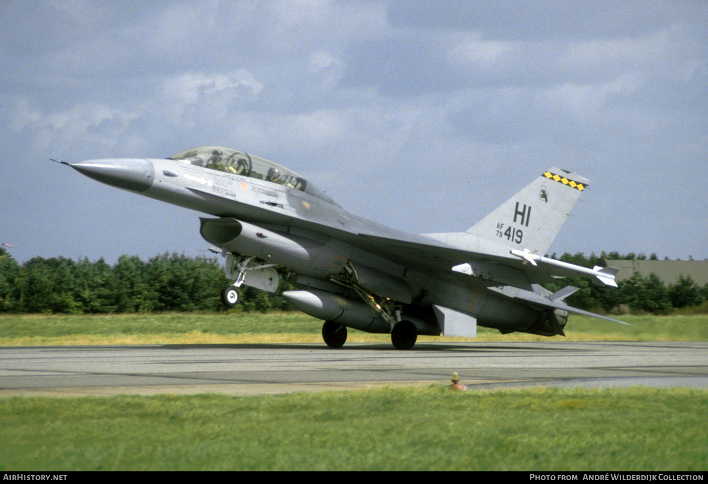 Aircraft Photo of 79-0419 / AF79-419 | General Dynamics F-16B Fighting Falcon | USA - Air Force | AirHistory.net #689701