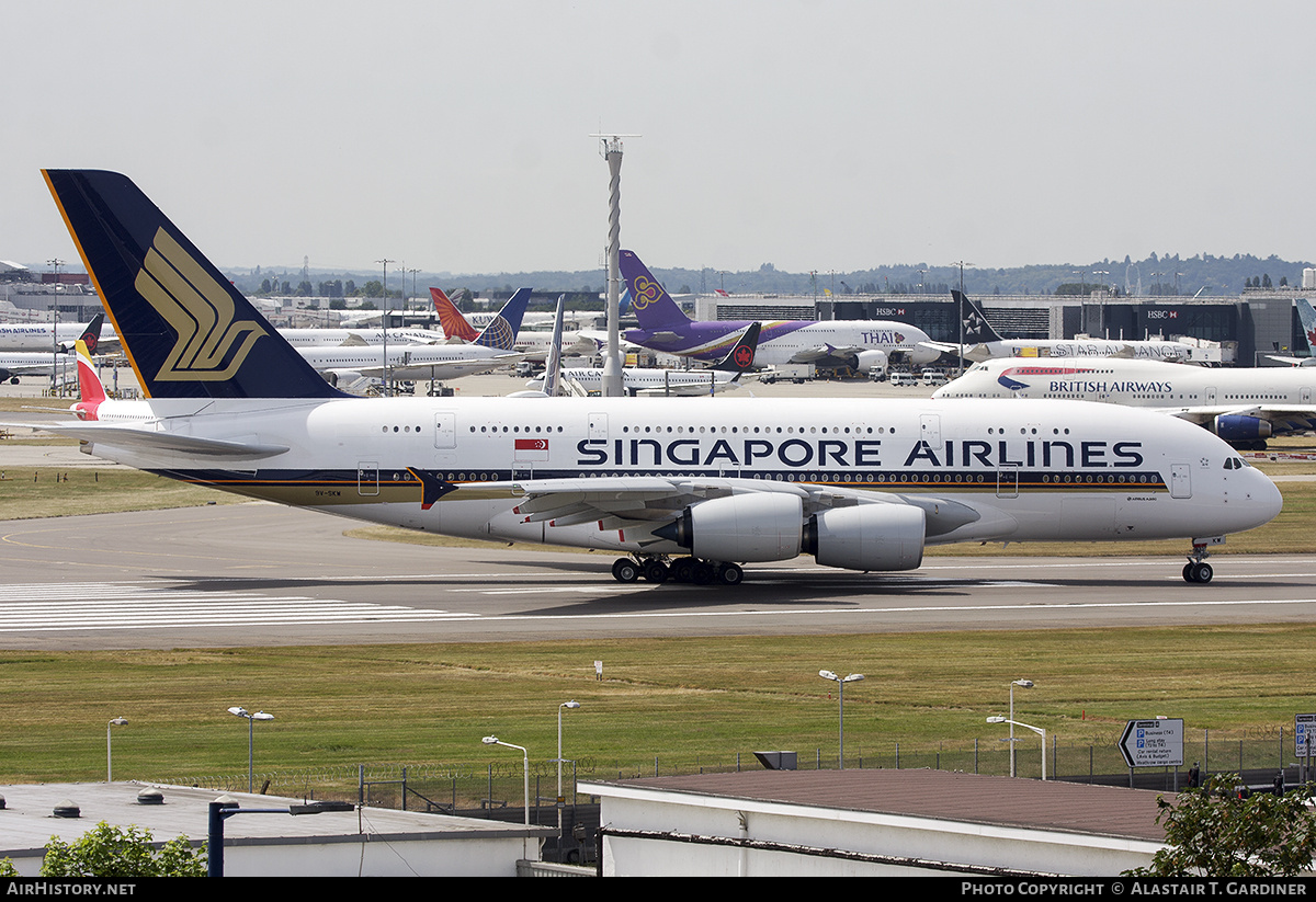 Aircraft Photo of 9V-SKW | Airbus A380-841 | Singapore Airlines | AirHistory.net #689961