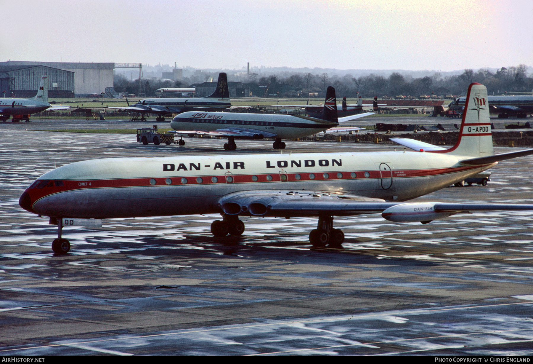Aircraft Photo of G-APDD | De Havilland D.H. 106 Comet 4 | Dan-Air London | AirHistory.net #689986