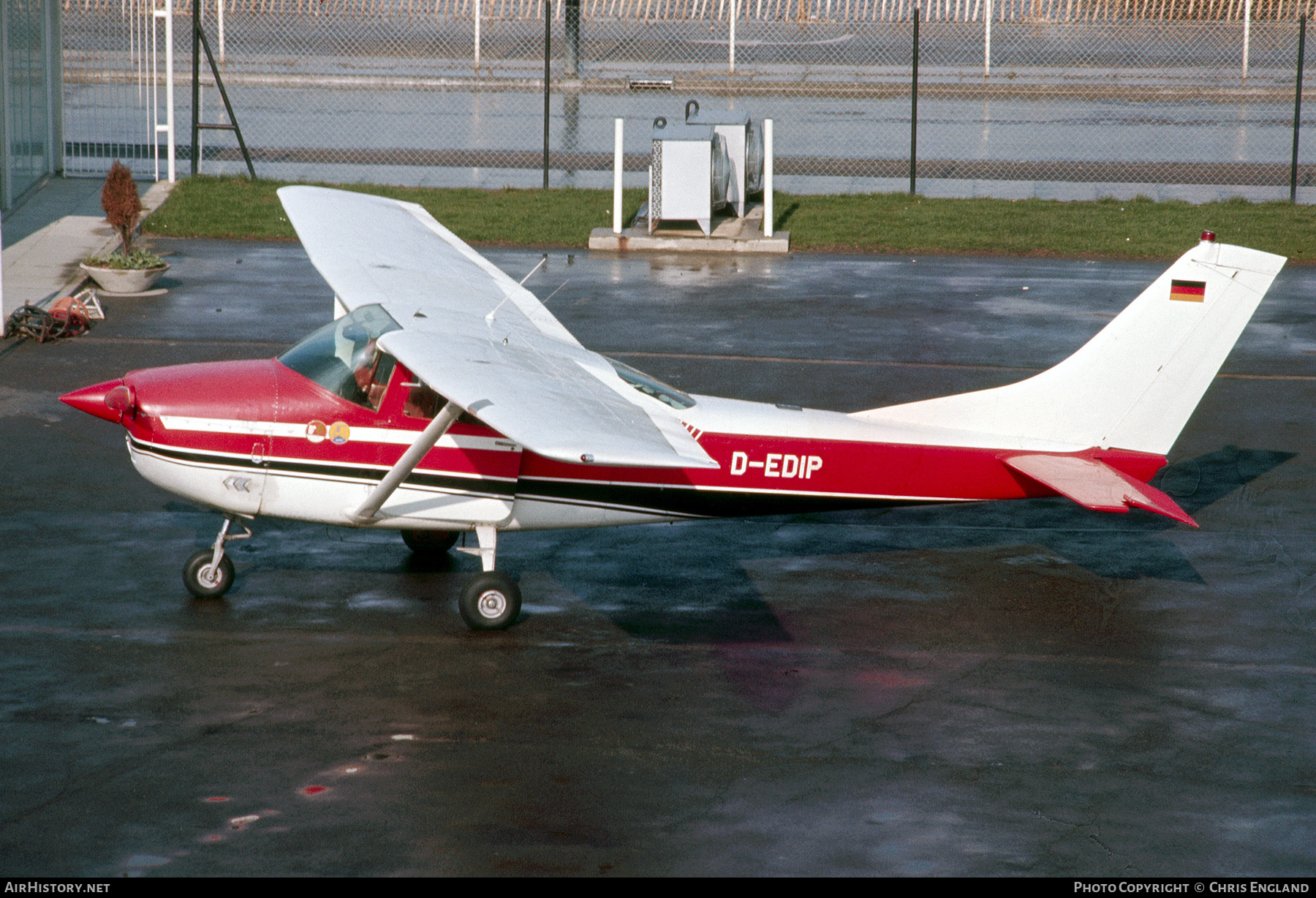 Aircraft Photo of D-EDIP | Cessna 182J Skylane | AirHistory.net #690009