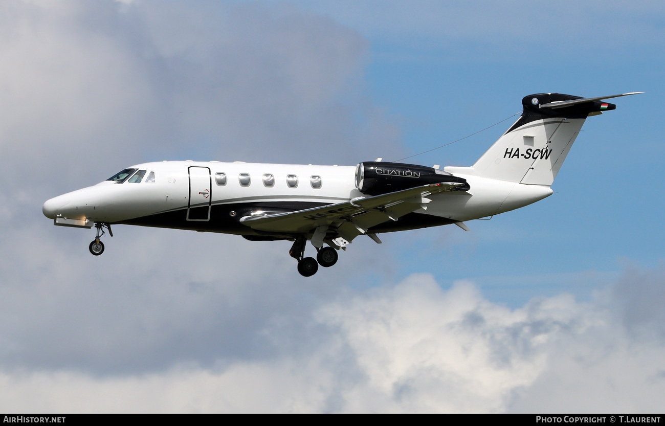 Aircraft Photo of HA-SCW | Cessna 650 Citation VII | AirHistory.net #690030