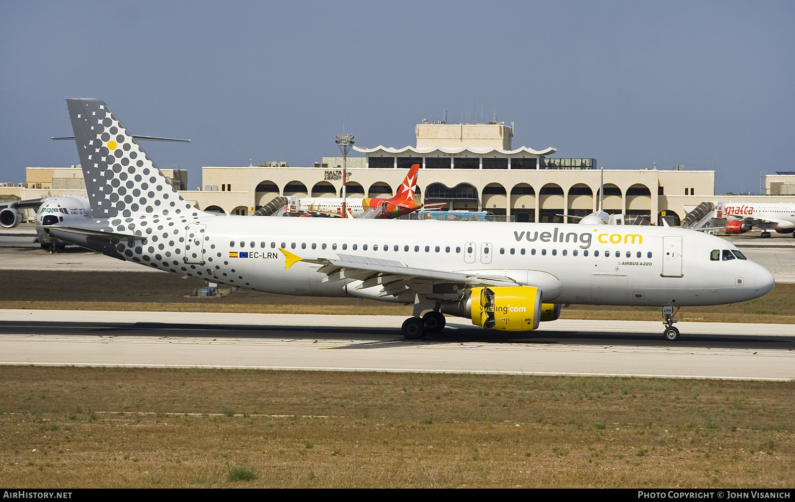 Aircraft Photo of EC-LRN | Airbus A320-214 | Vueling Airlines | AirHistory.net #690041
