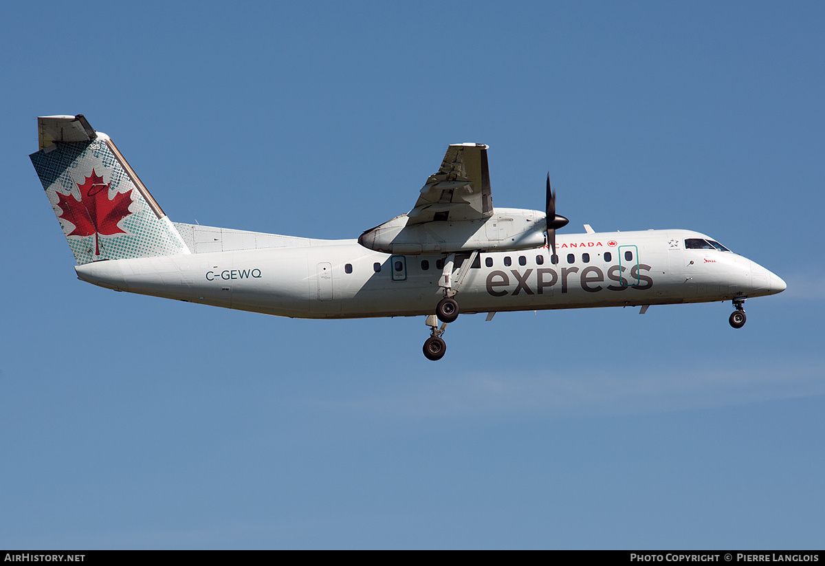 Aircraft Photo of C-GEWQ | De Havilland Canada DHC-8-311Q Dash 8 | Air Canada Express | AirHistory.net #690393
