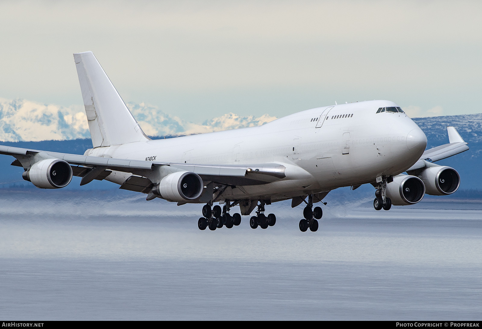 Aircraft Photo of N740CK | Boeing 747-4H6(BCF) | AirHistory.net #690454