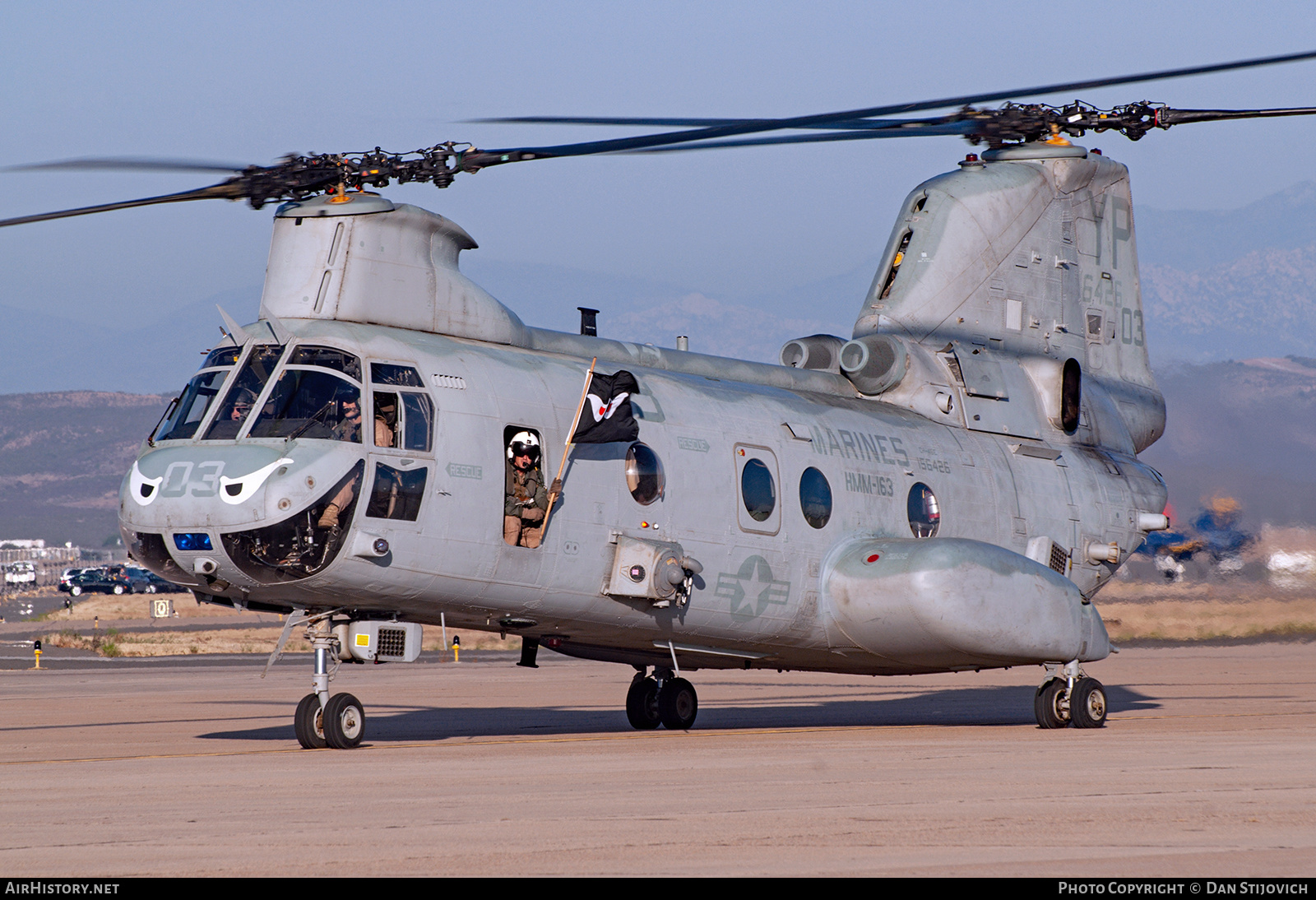 Aircraft Photo of 156426 / 6426 | Boeing Vertol CH-46E Sea Knight | USA - Marines | AirHistory.net #690508