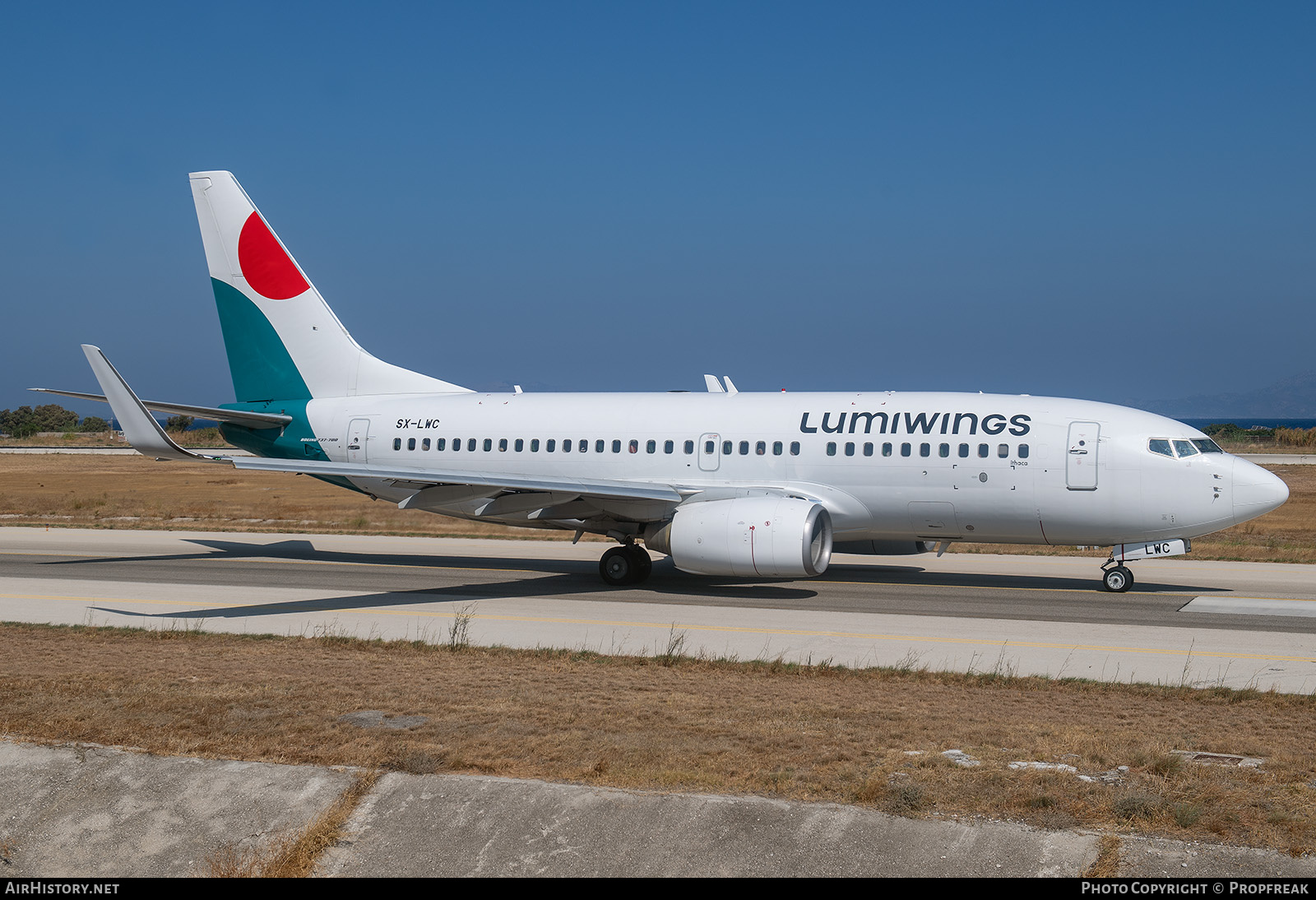 Aircraft Photo of SX-LWC | Boeing 737-7K2 | Lumiwings | AirHistory.net #690573