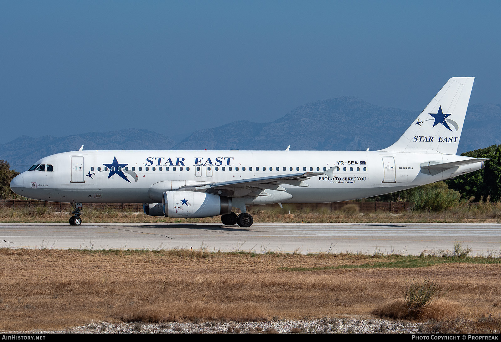 Aircraft Photo of YR-SEA | Airbus A320-231 | Star East Airline | AirHistory.net #690584