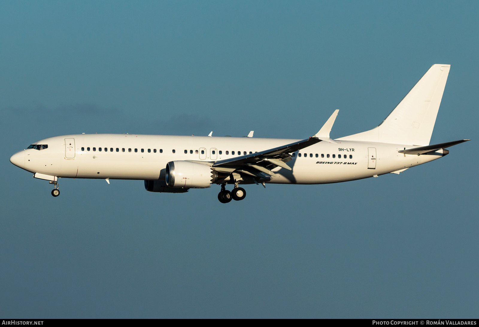 Aircraft Photo of 9H-LYR | Boeing 737-8 Max 8 | AirHistory.net #690654