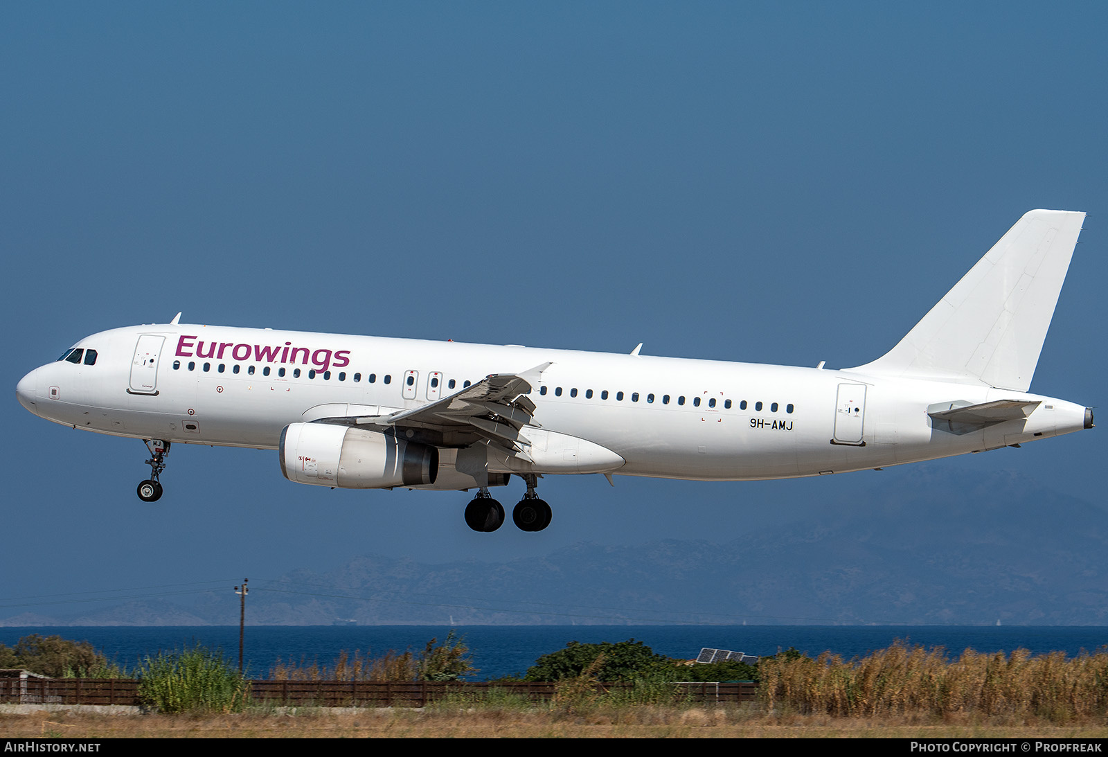 Aircraft Photo of 9H-AMJ | Airbus A320-232 | Eurowings | AirHistory.net #690668
