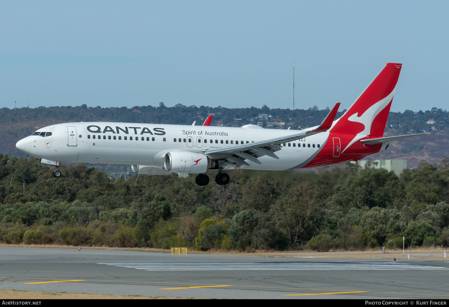 Aircraft Photo of VH-VZJ | Boeing 737-838 | Qantas | AirHistory.net #690817