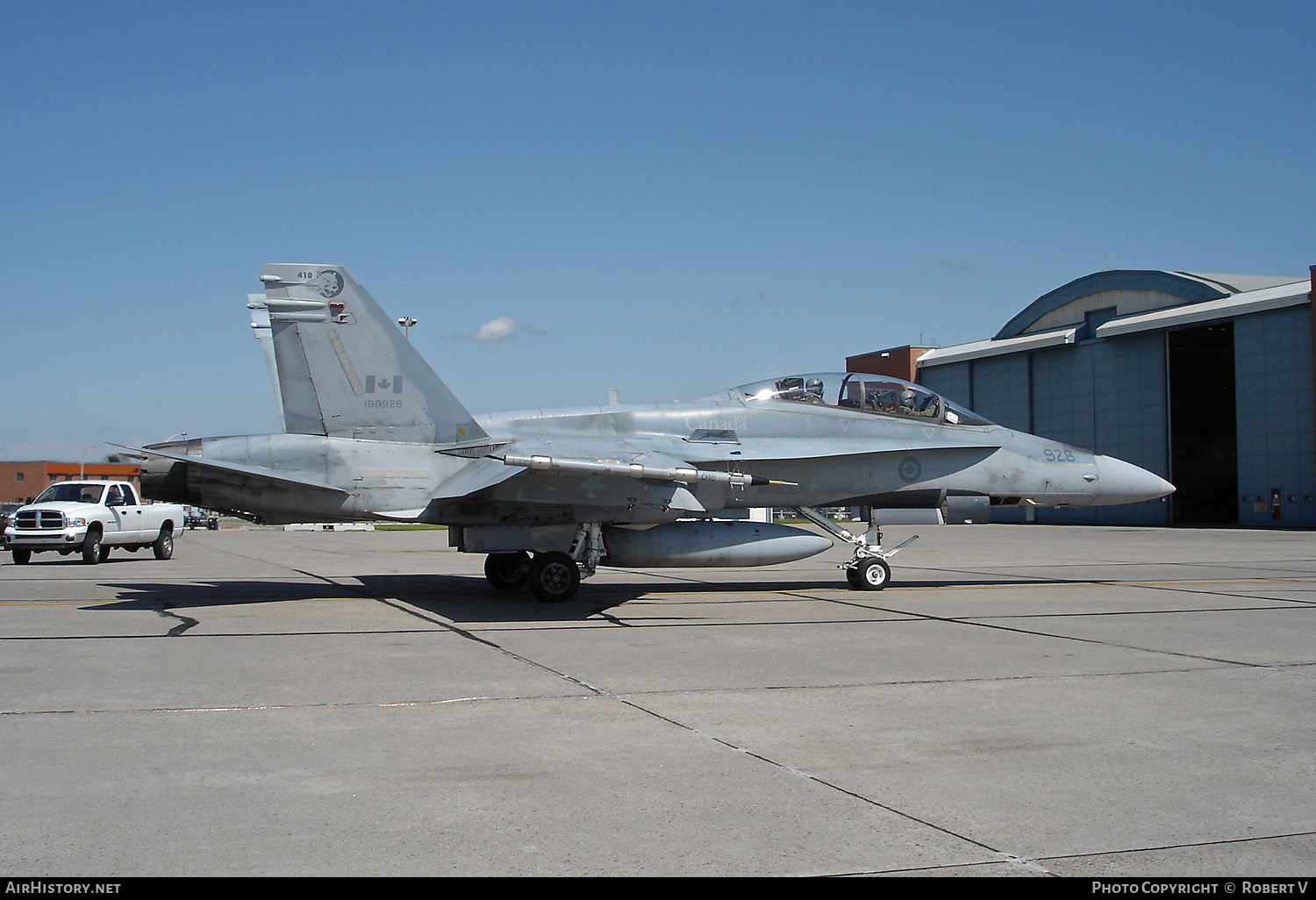Aircraft Photo of 188928 | McDonnell Douglas CF-188B Hornet | Canada - Air Force | AirHistory.net #690907