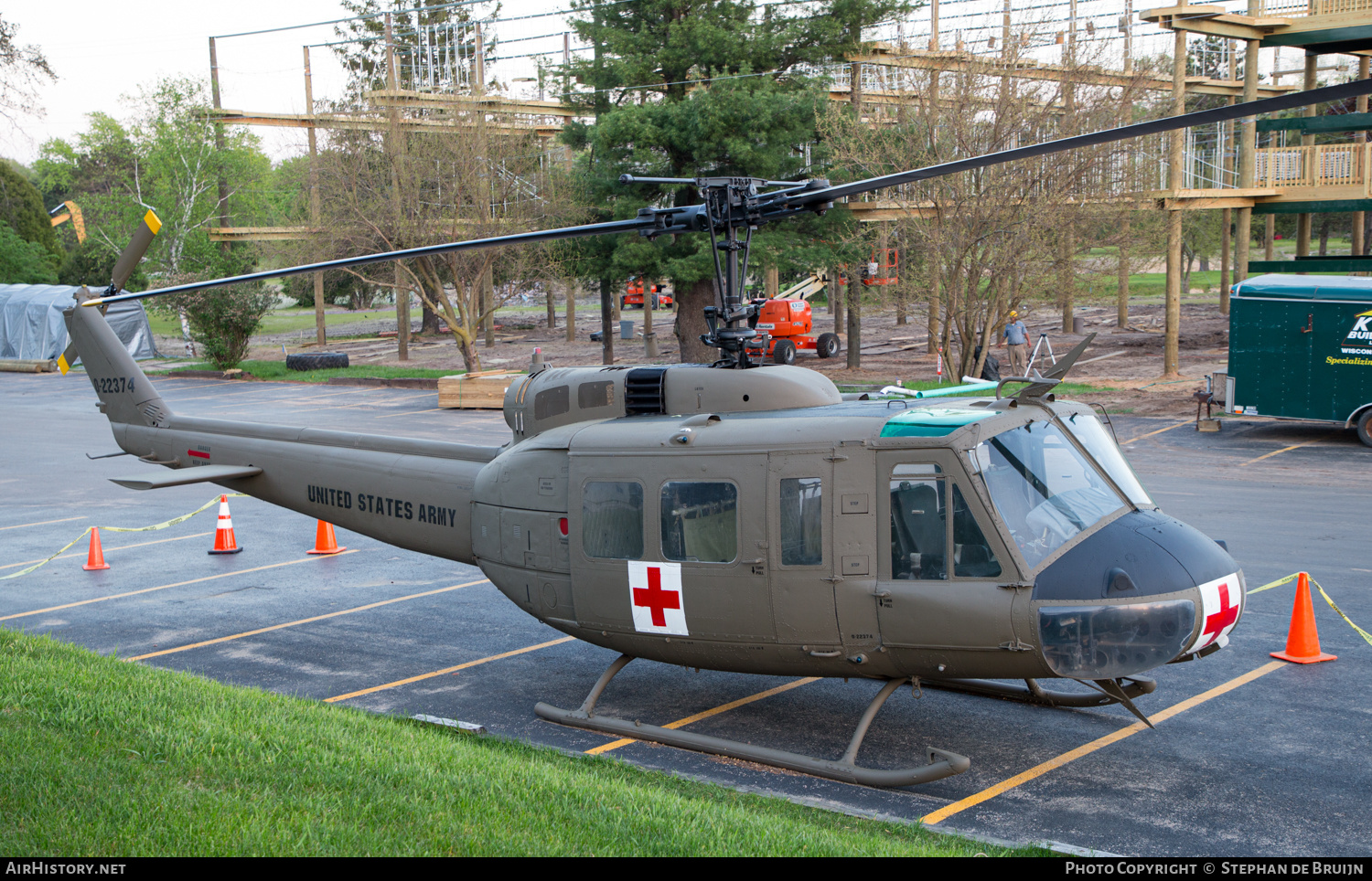Aircraft Photo of 74-22374 / 0-22374 | Bell UH-1H Iroquois | USA - Army | AirHistory.net #691038