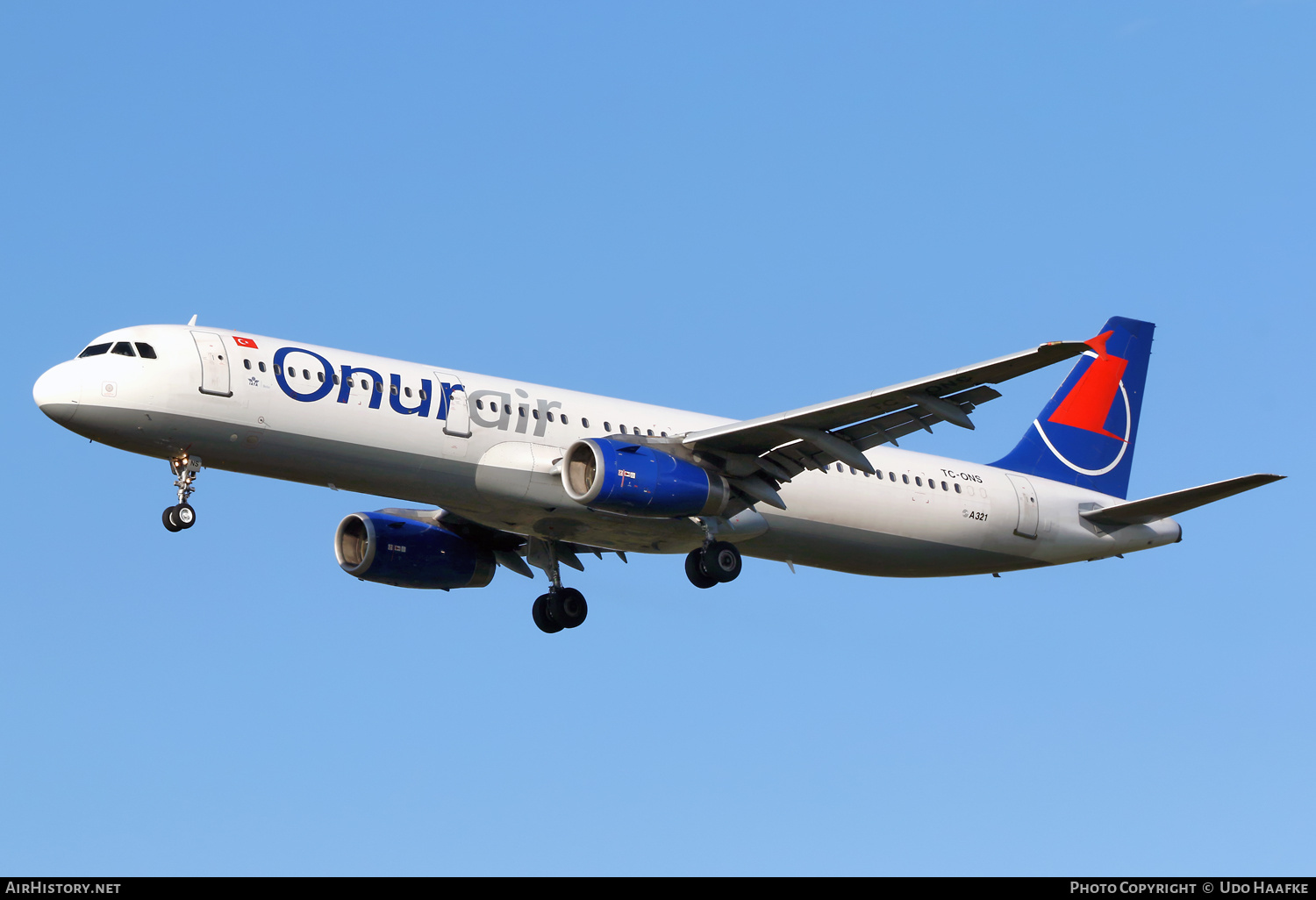 Aircraft Photo of TC-ONS | Airbus A321-131 | Onur Air | AirHistory.net #691113