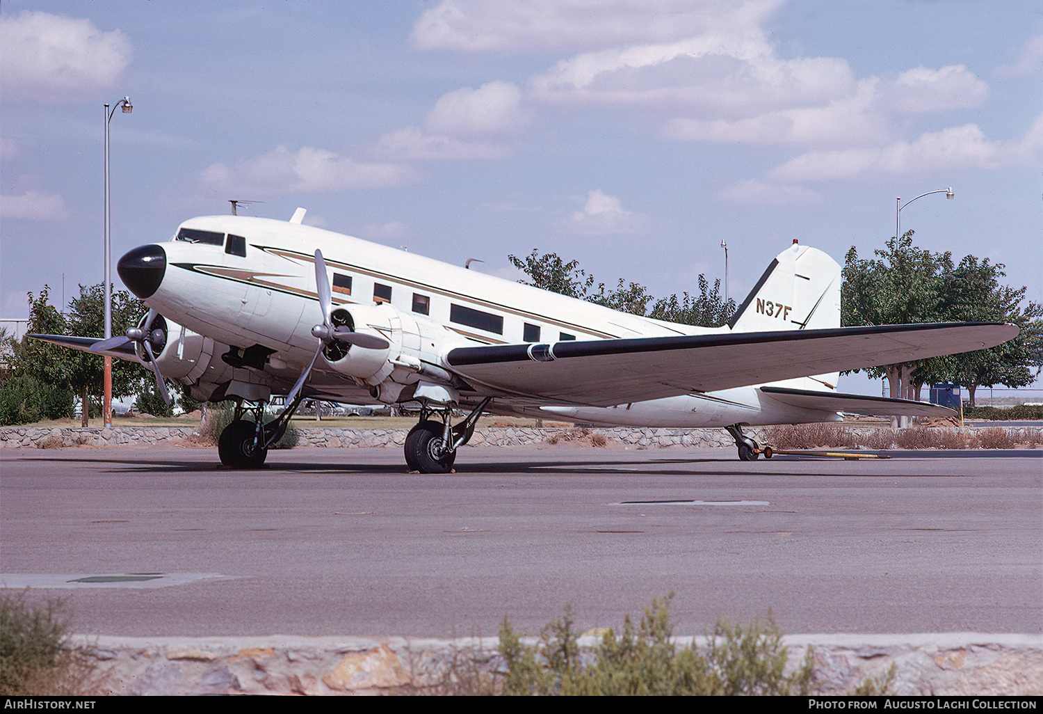 Aircraft Photo of N37F | Douglas DC-3-454 | AirHistory.net #691172