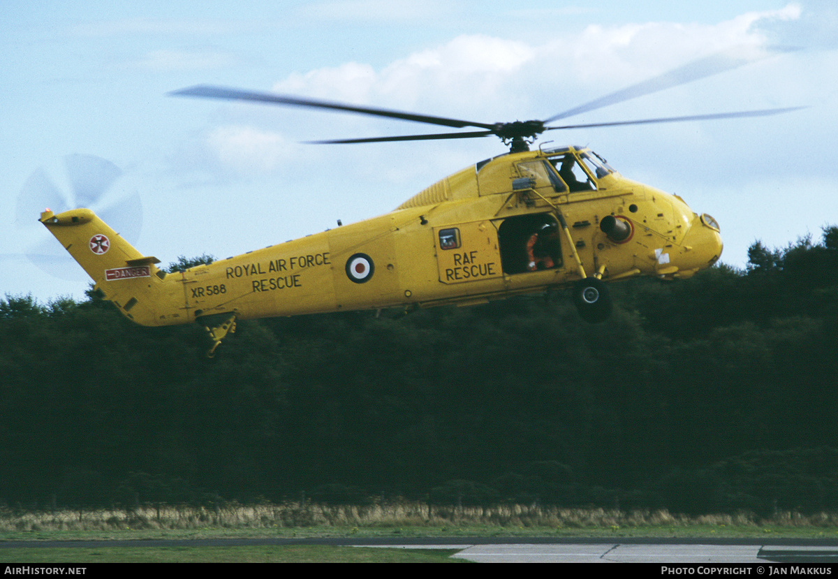 Aircraft Photo of XR588 | Westland WS-58 Wessex HC.2 | UK - Air Force | AirHistory.net #691214