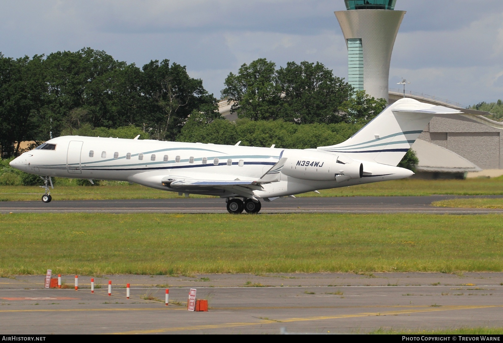 Aircraft Photo of N394WJ | Bombardier Global Express XRS (BD-700-1A10) | AirHistory.net #691263