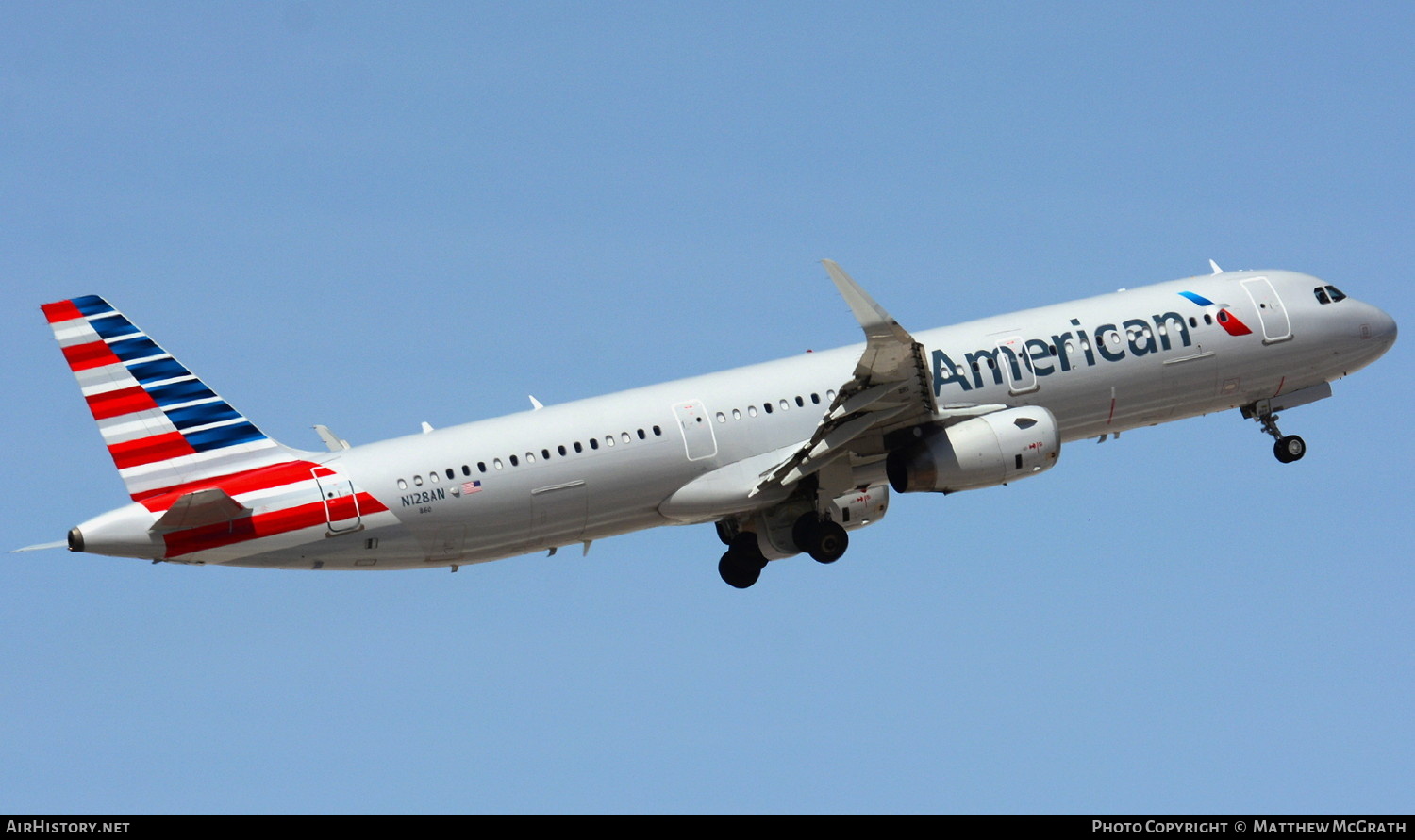 Aircraft Photo of N128AN | Airbus A321-231 | American Airlines | AirHistory.net #691309