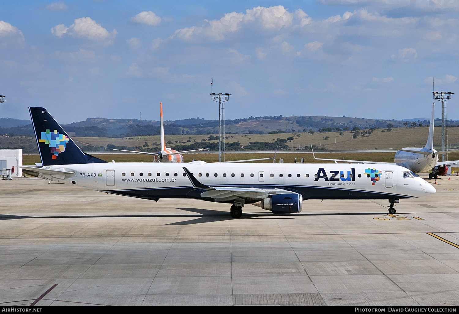 Aircraft Photo of PR-AXD | Embraer 195AR (ERJ-190-200IGW) | Azul Linhas Aéreas Brasileiras | AirHistory.net #691342
