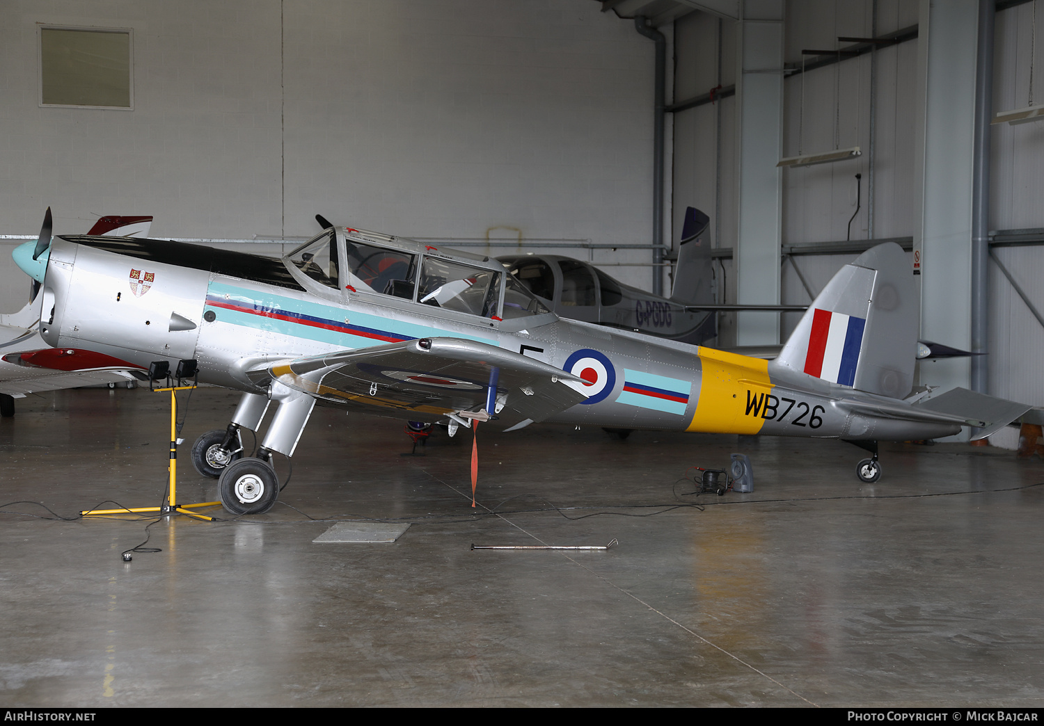 Aircraft Photo of G-AOSK / WB726 | De Havilland DHC-1 Chipmunk Mk22 | UK - Air Force | AirHistory.net #691409