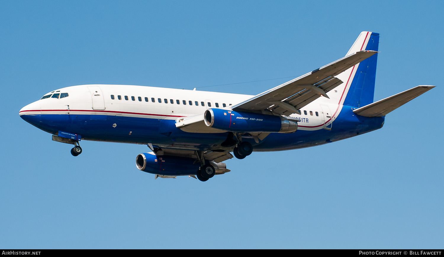 Aircraft Photo of N251TR | Boeing 737-228/Adv | Sky King | AirHistory.net #691537