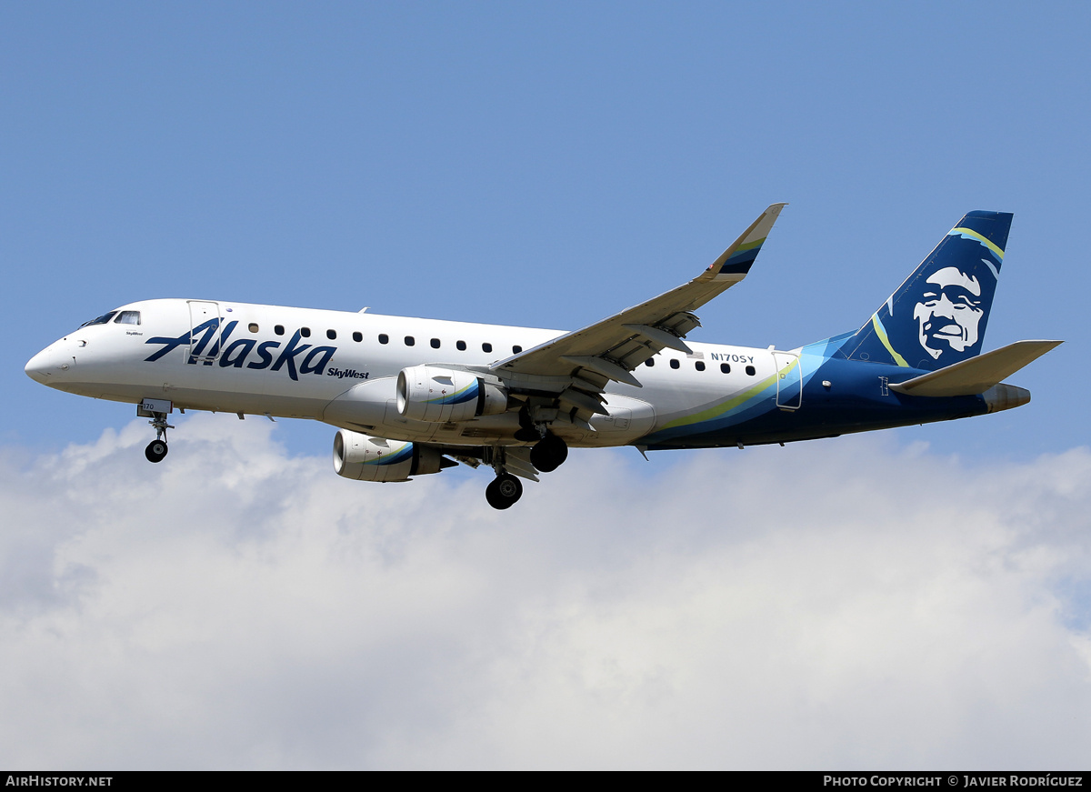 Aircraft Photo of N170SY | Embraer 175LR (ERJ-170-200LR) | Alaska Airlines | AirHistory.net #691607