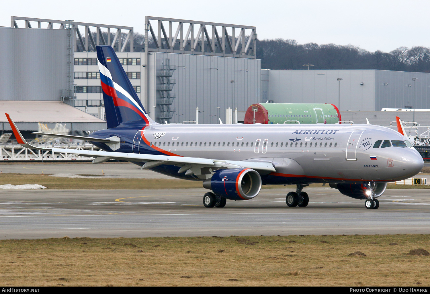 Aircraft Photo of D-AXAT / VP-BIW | Airbus A320-214 | Aeroflot - Russian Airlines | AirHistory.net #691700