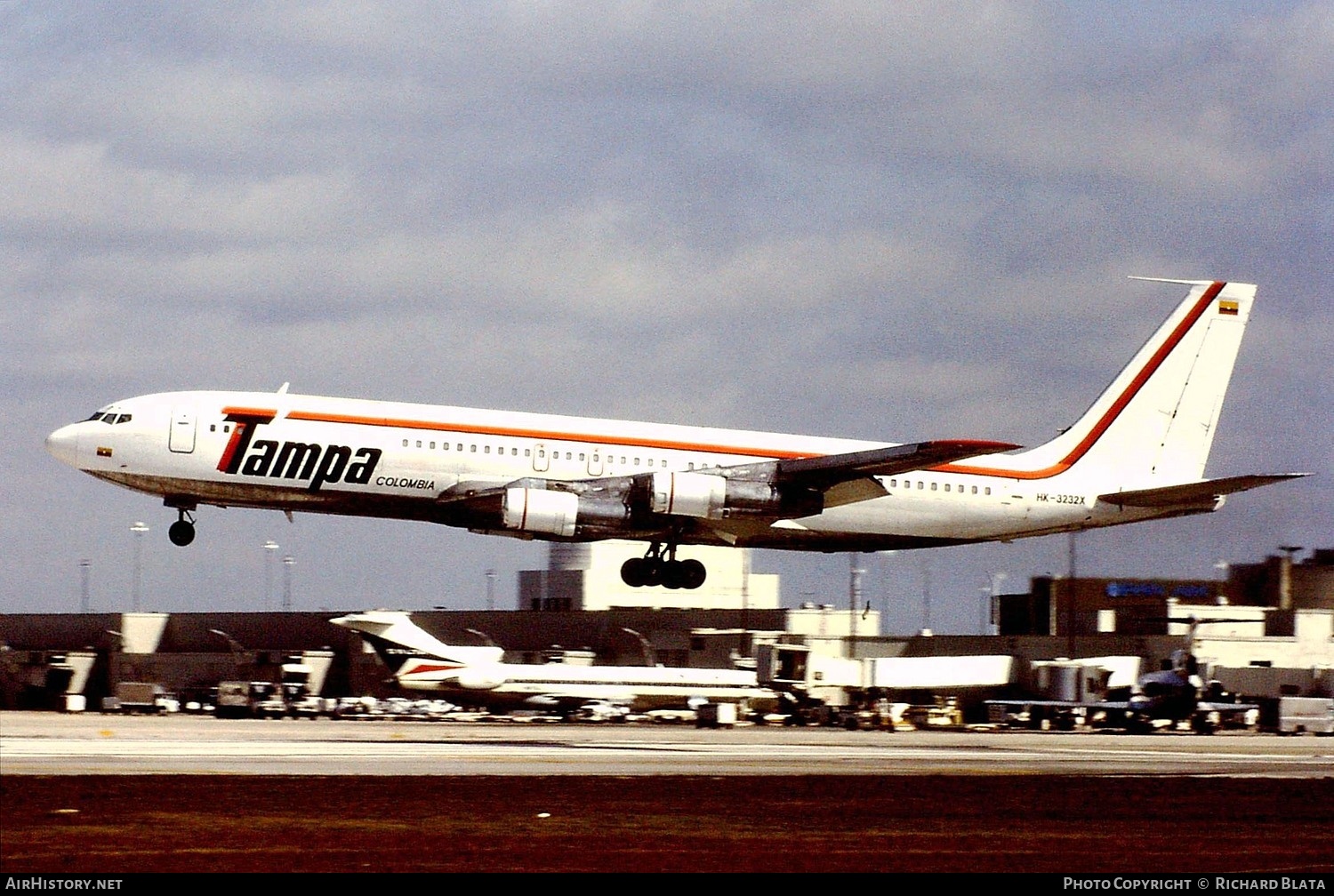 Aircraft Photo of HK-3232X | Boeing 707-321C | TAMPA - Transportes Aéreos Mercantiles Panamericanos | AirHistory.net #691757