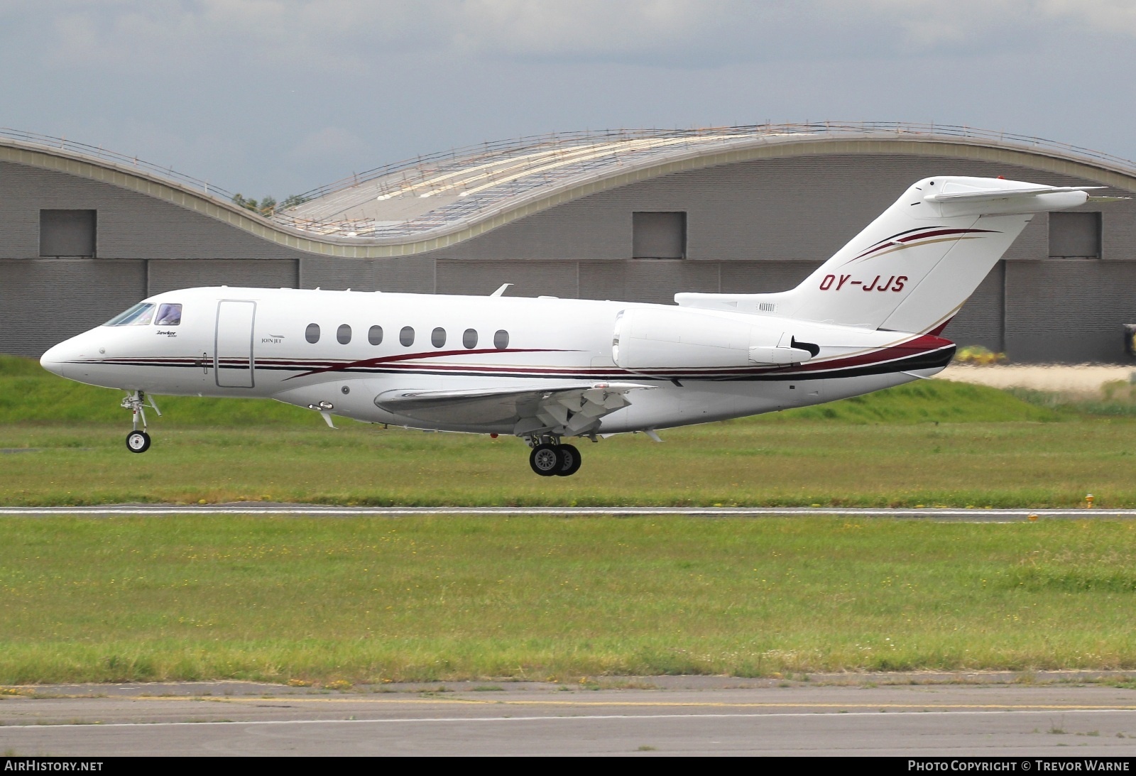 Aircraft Photo of OY-JJS | Hawker Beechcraft 4000 | JoinJet | AirHistory.net #691885