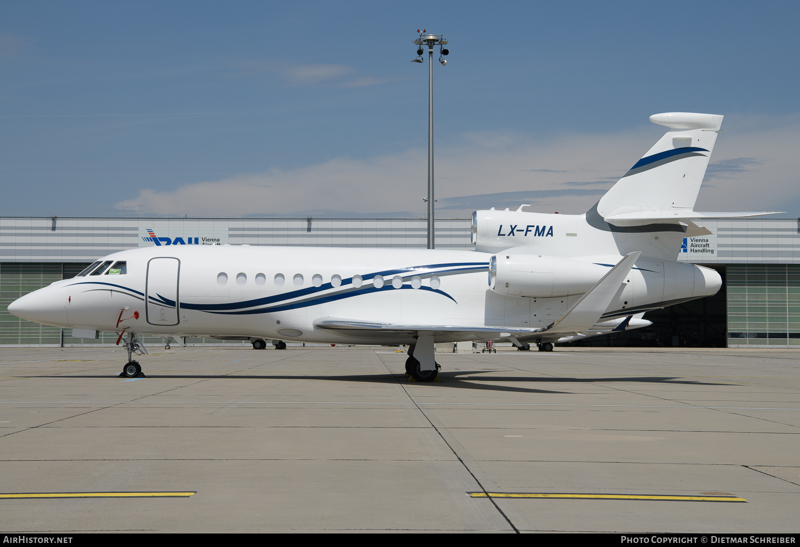 Aircraft Photo of LX-FMA | Dassault Falcon 900LX | AirHistory.net #691890