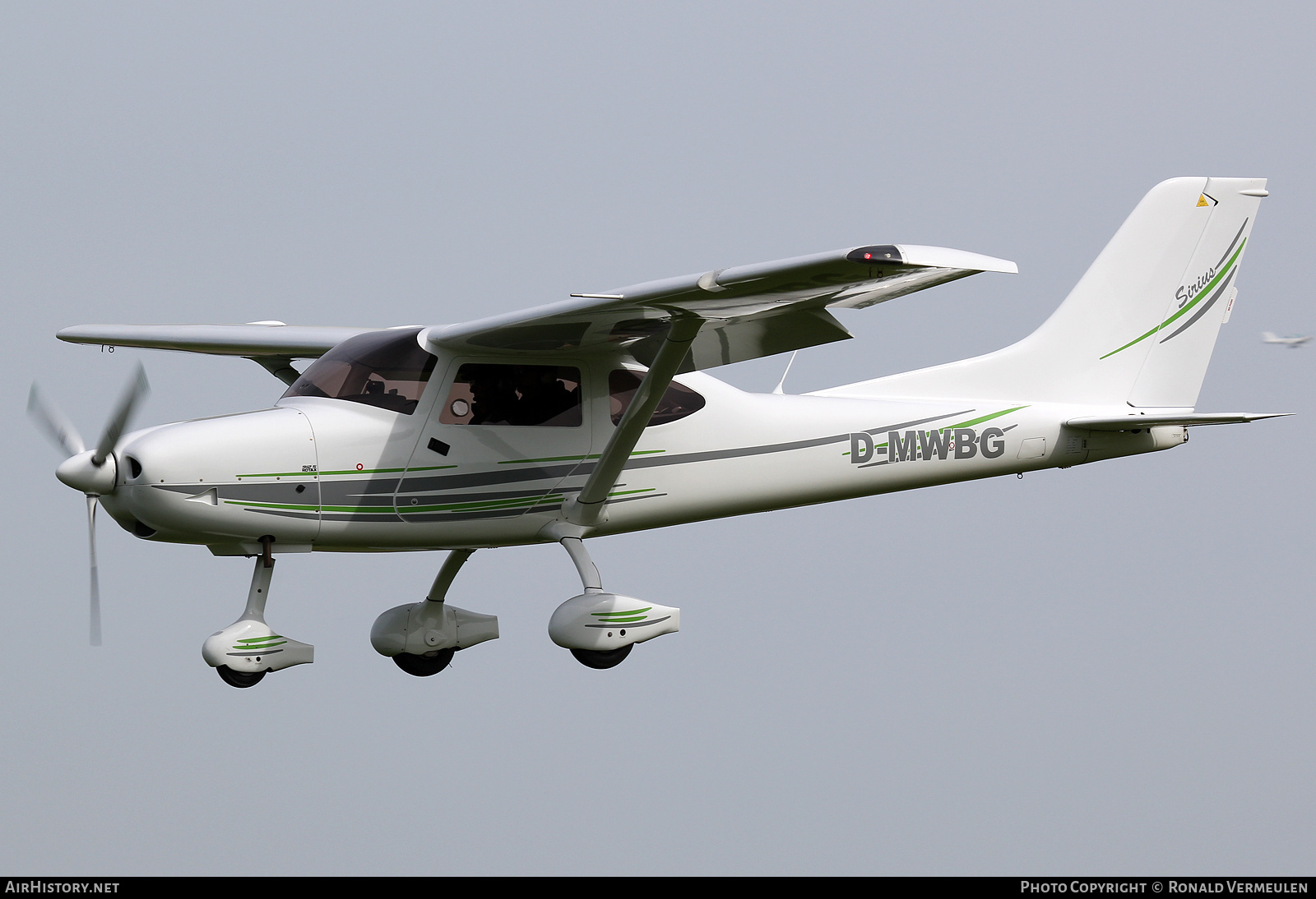 Aircraft Photo of D-MWBG | TL-Ultralight TL-3000 Sirius | AirHistory.net #691927