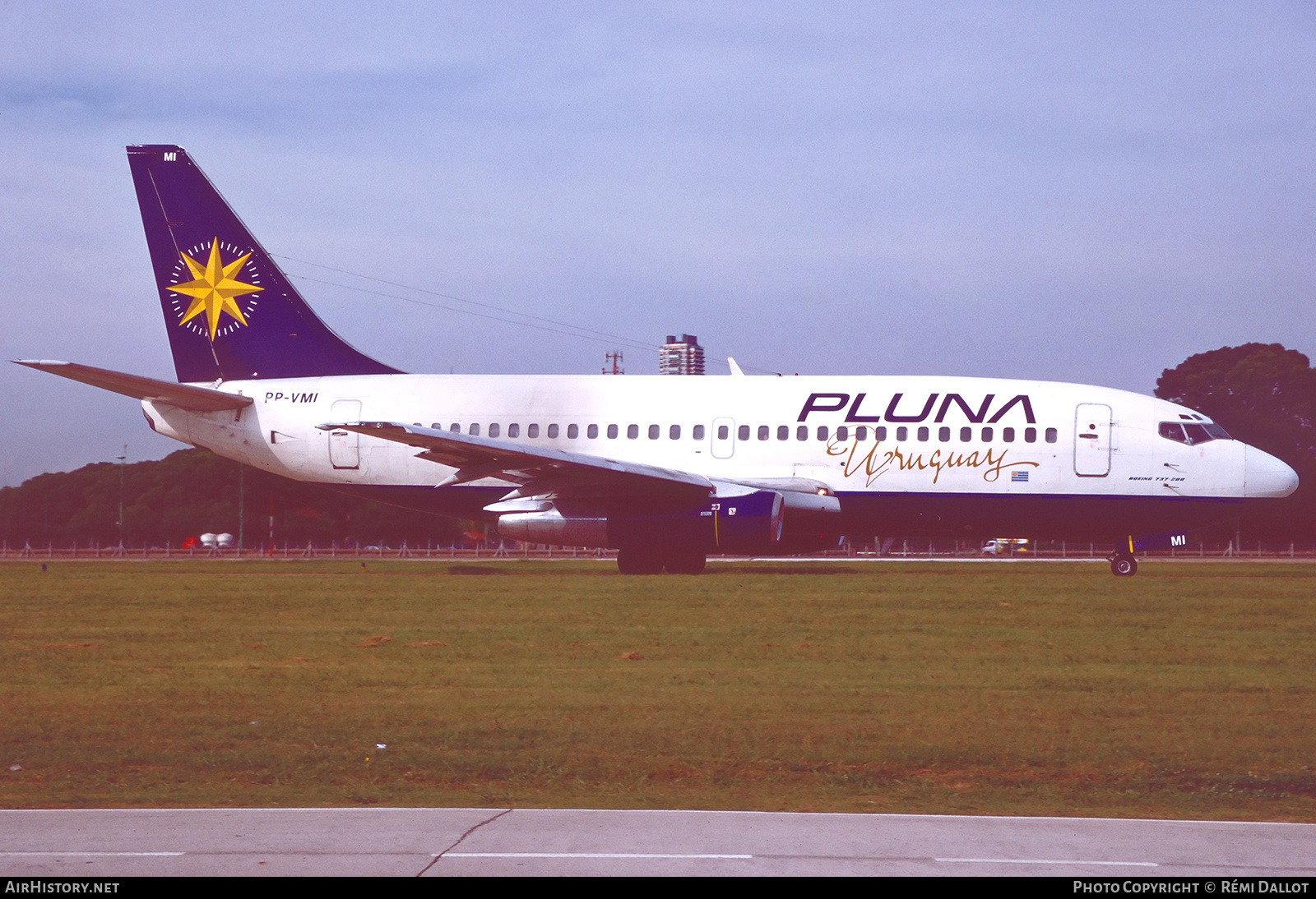 Aircraft Photo of PP-VMI | Boeing 737-241/Adv | PLUNA Líneas Aéreas Uruguayas | AirHistory.net #692093