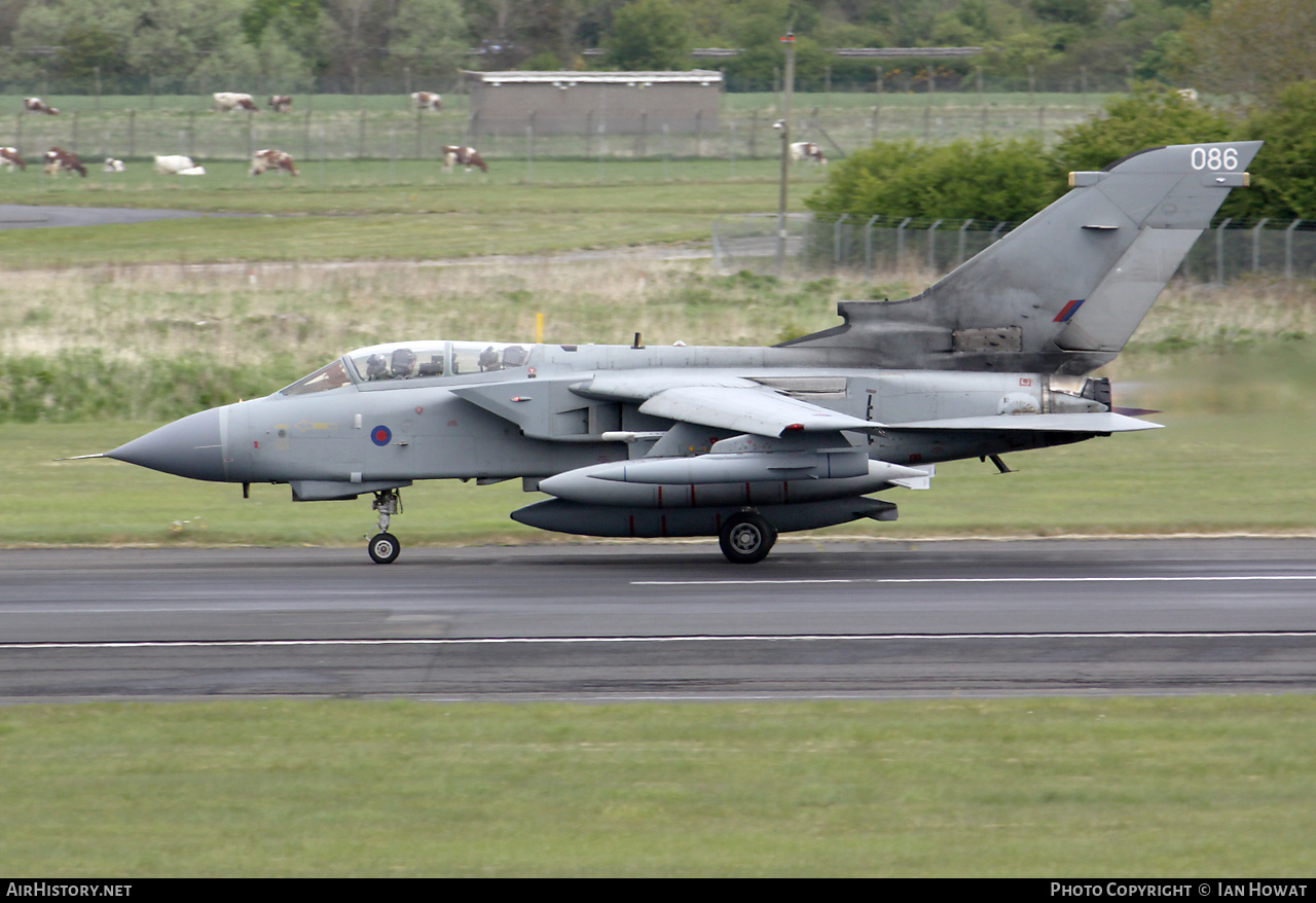 Aircraft Photo of ZD720 | Panavia Tornado GR4 | UK - Air Force | AirHistory.net #692113