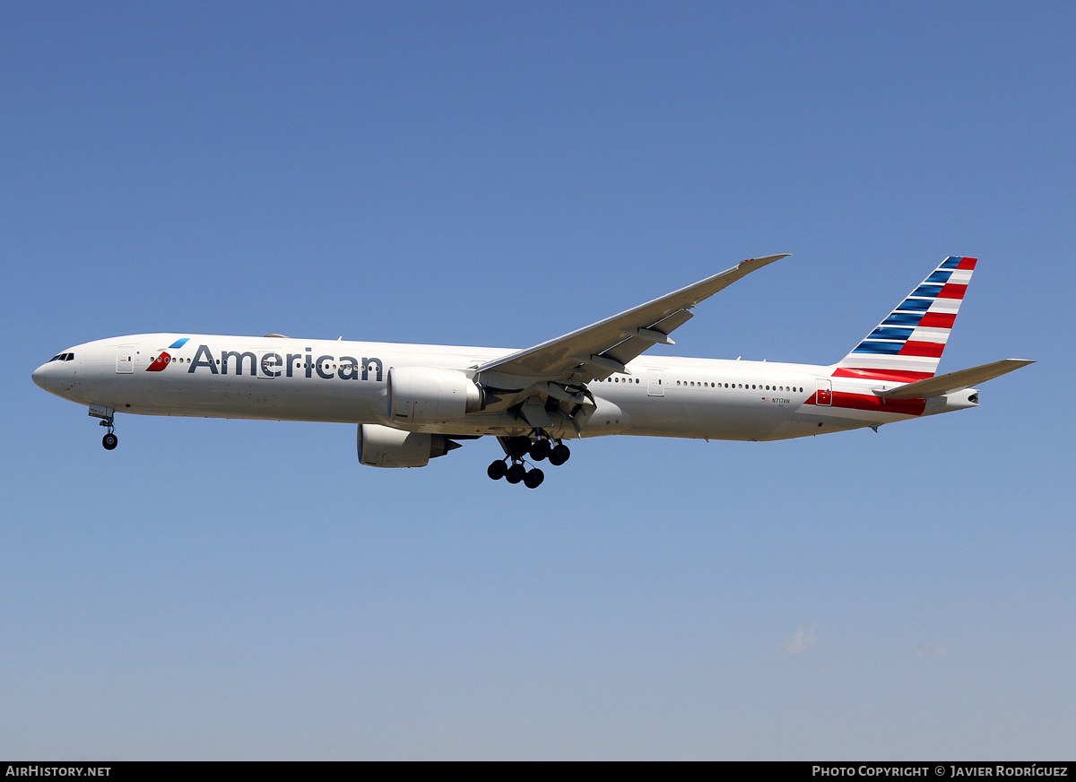 Aircraft Photo of N717AN | Boeing 777-323/ER | American Airlines | AirHistory.net #692235