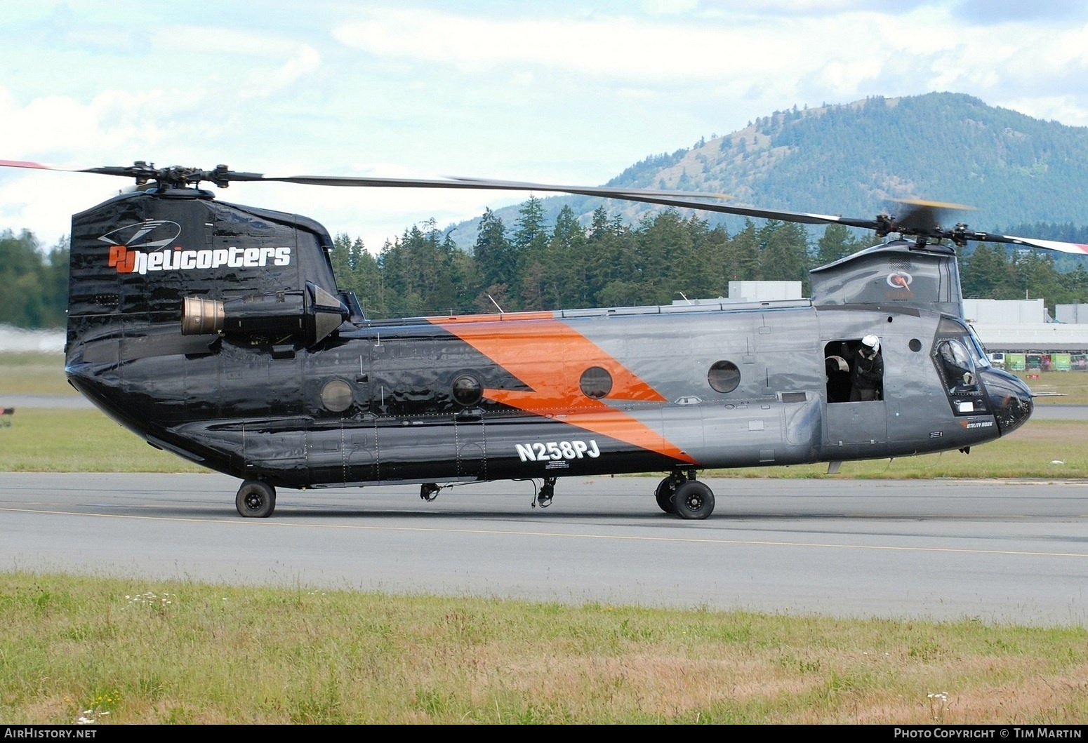 Aircraft Photo of N258PJ | Boeing CH-47D Chinook (414) | PJ Helicopters | AirHistory.net #692324