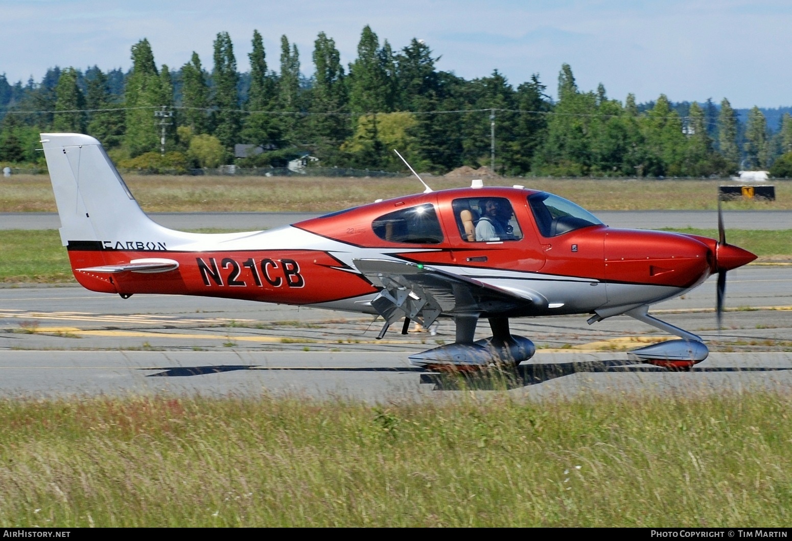 Aircraft Photo of N21CB | Cirrus SR-22 G6-GTS Carbon | AirHistory.net #692340