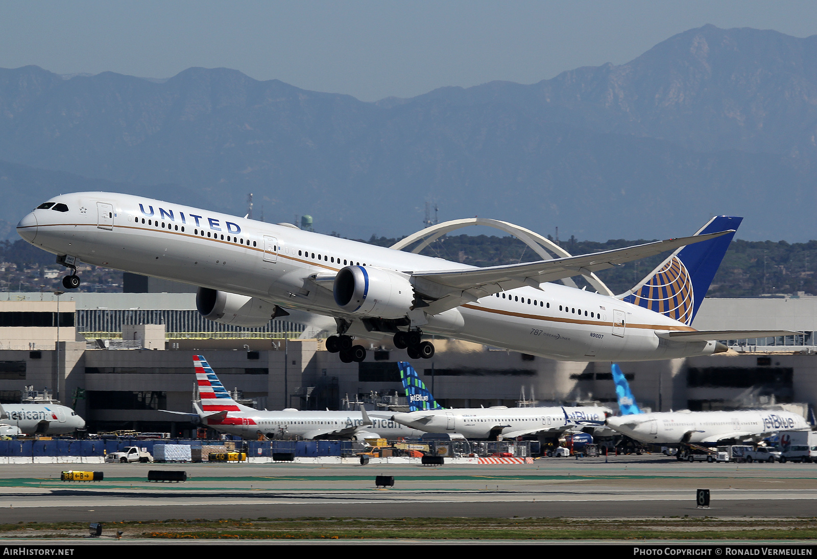 Aircraft Photo of N91007 | Boeing 787-10 Dreamliner | United Airlines | AirHistory.net #692376
